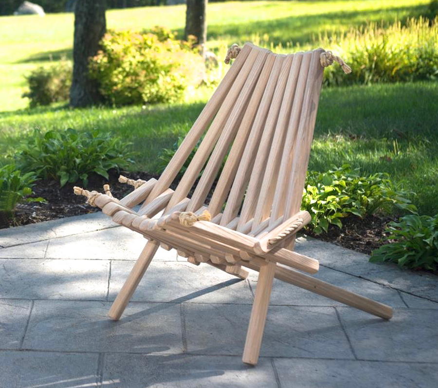 Pine-chair-on-patio